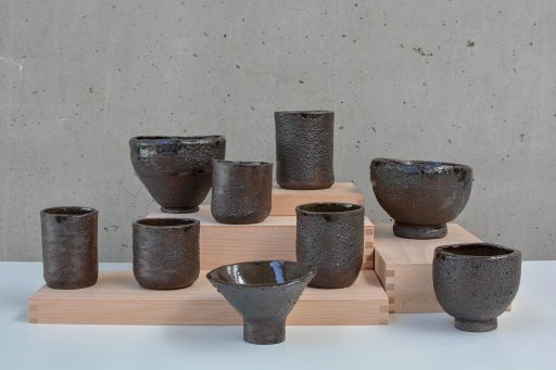 monane-handmade-ceramics-Trinkgefässeworkshop-Gruppe-web